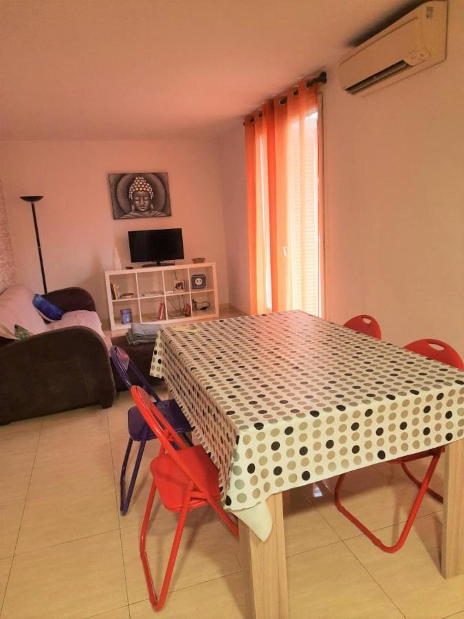 Besalut Apartment Exterior photo