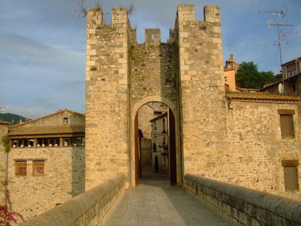 Besalut Apartment Exterior photo